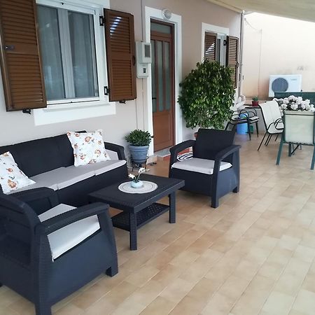 Aristoula House Villa Сивота Екстериор снимка