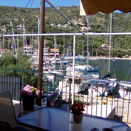 Aristoula House Villa Сивота Екстериор снимка
